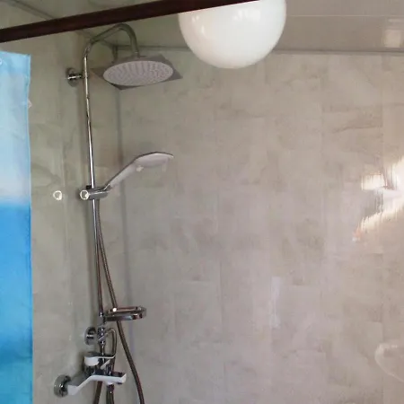 بيت للعطل House Of Quartz *